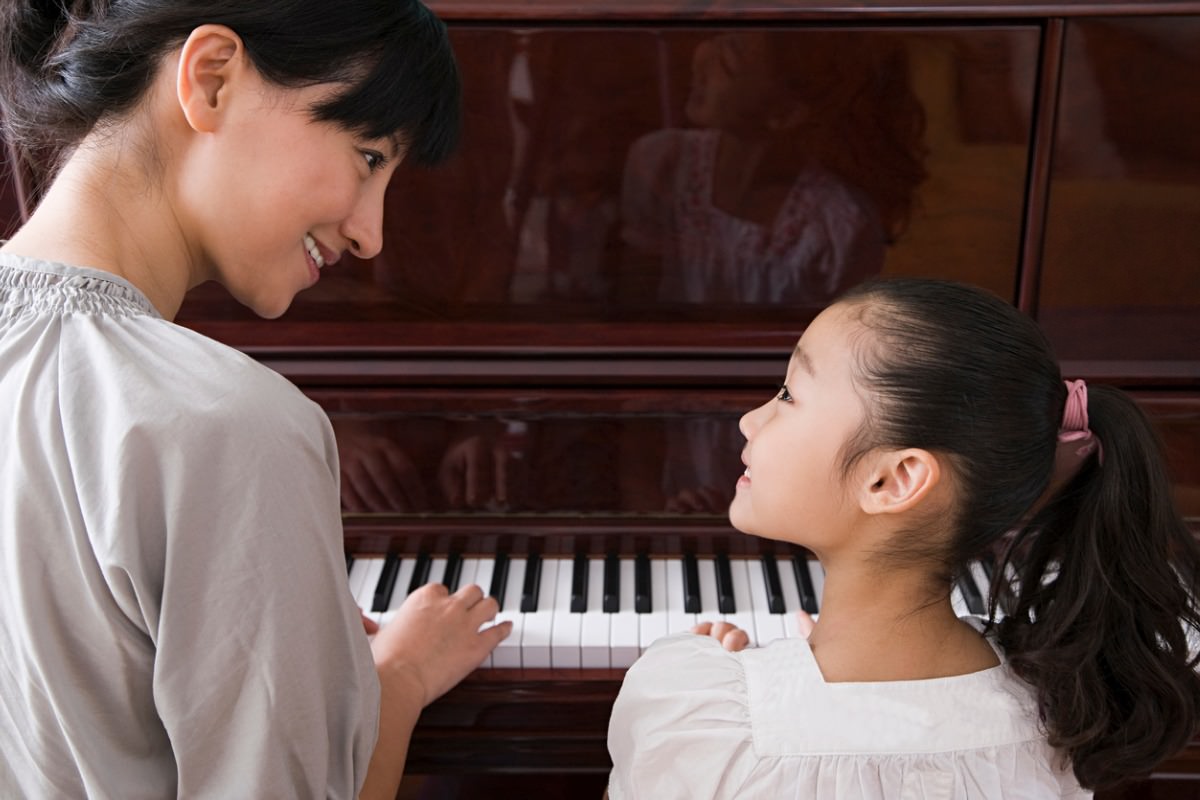 なぜ幼少期にピアノが人気なのか？人気の習い事の秘密に迫る