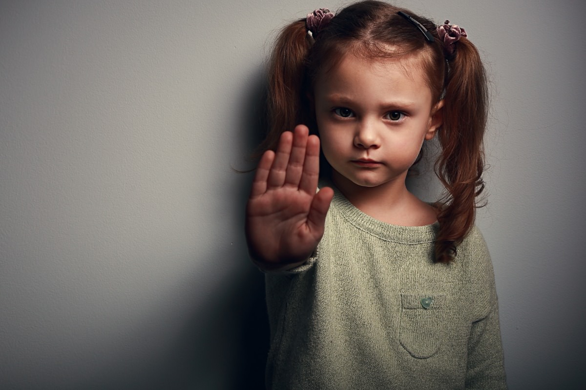 【3つの対処法】子供の暴力はどうすれば落ち着く？