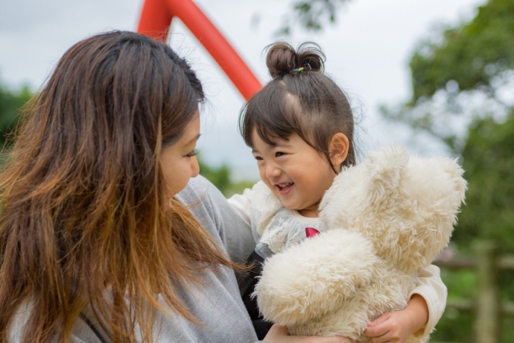 子供が手放さないボロボロのぬいぐるみは 発育に必要な 移行対象 Cocoiro ココイロ