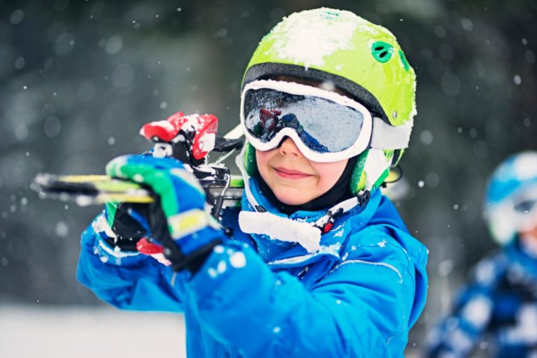 子供とスキーに行こう！おすすめのスキー場や始めるポイントをご紹介